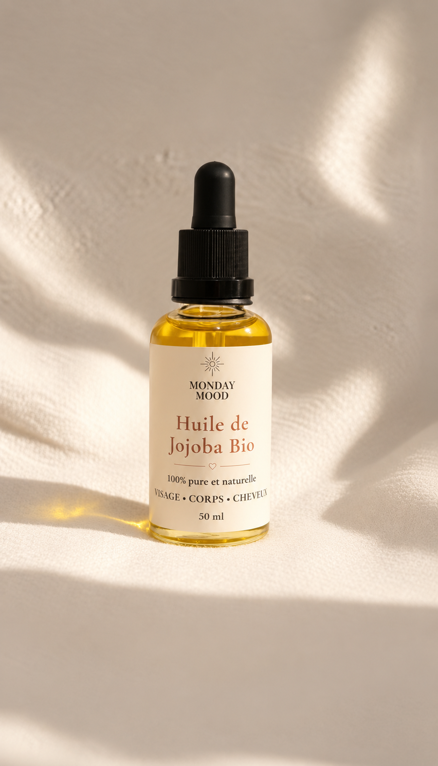 Huile de Jojoba Bio, flacon compte-gouttes sur lin — Monday Mood